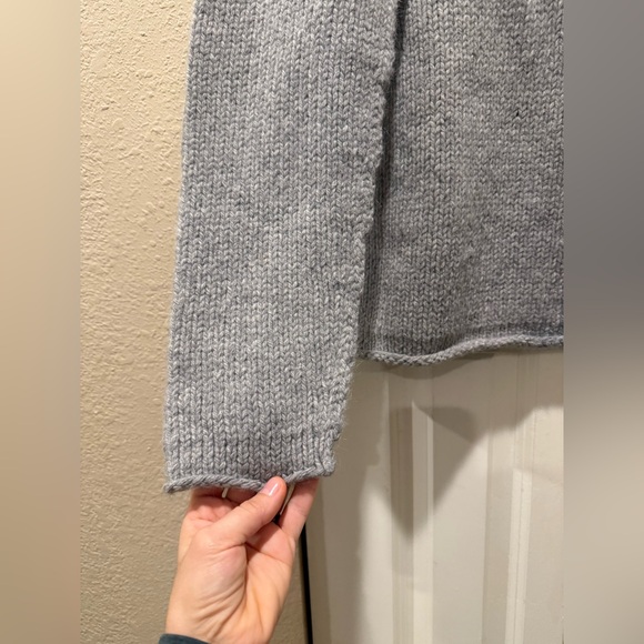 Club Monaco Merino wool/Alpaca blend Knit Men’s Gray Sweater, size M - Picture 6 of 11
